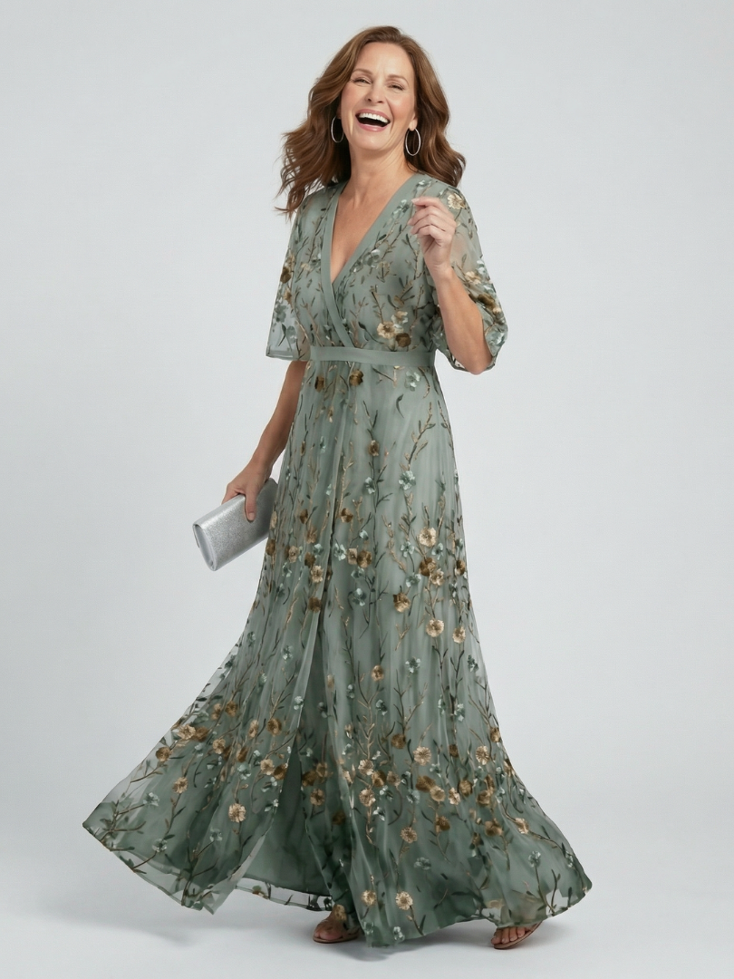 Selora | Halter Neck Floral Maxi Dress
