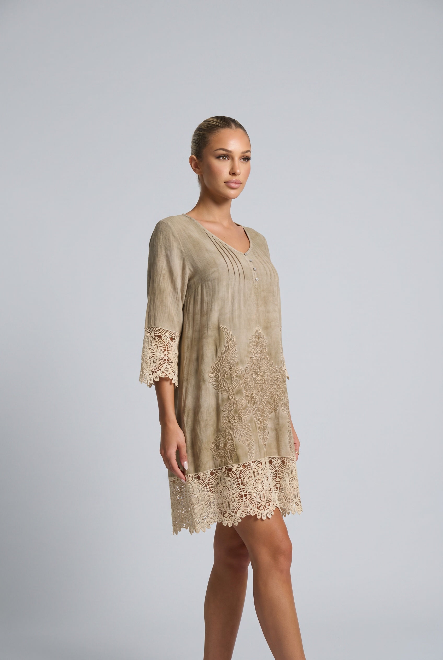 Juliette | V-Neck Embroidered Midi Dress