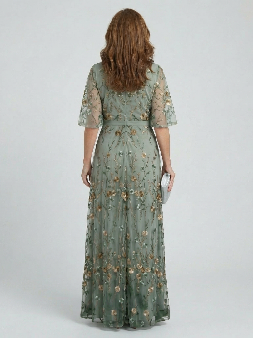 Selora | Halter Neck Floral Maxi Dress
