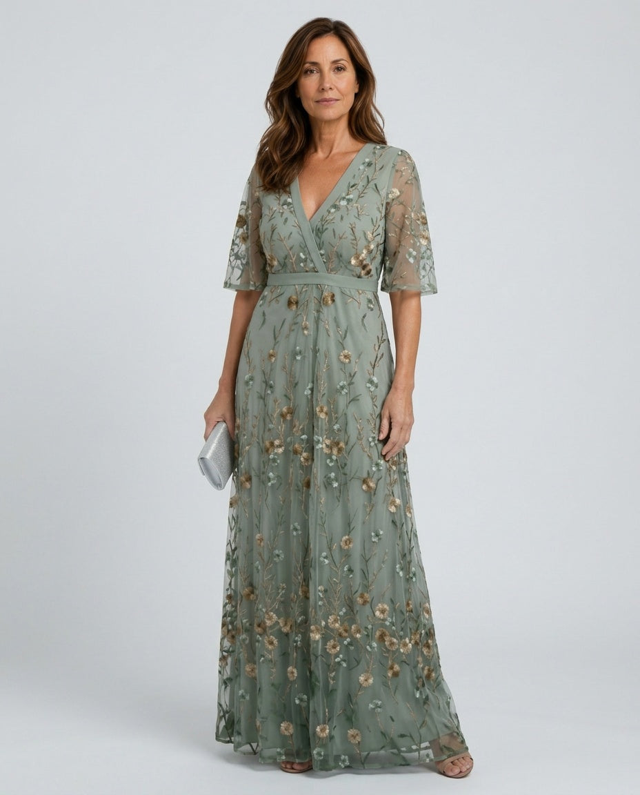 Selora | Halter Neck Floral Maxi Dress