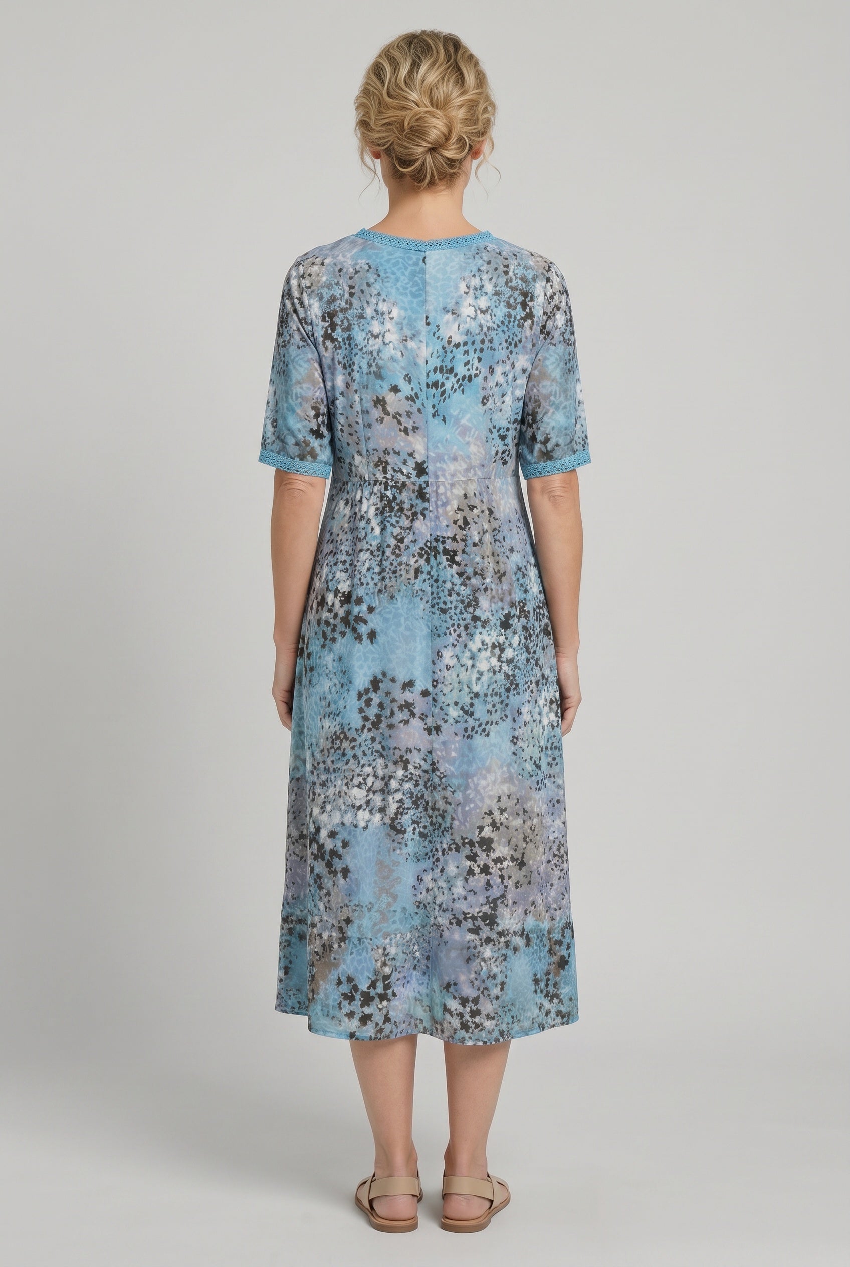 Mira | Relaxed Floral Pocket Midi Dress