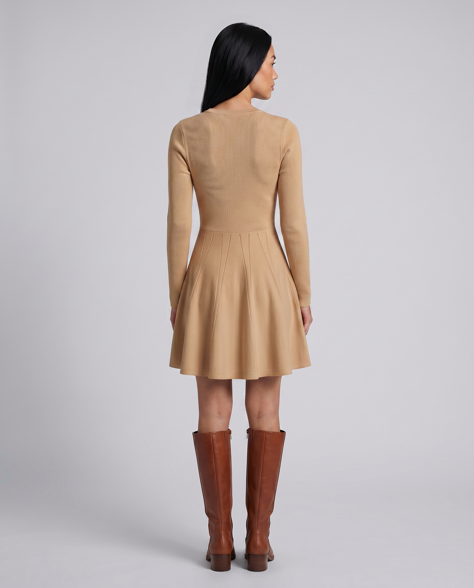 Brynn | Mini Dress with Long Sleeves and Flared Skirt
