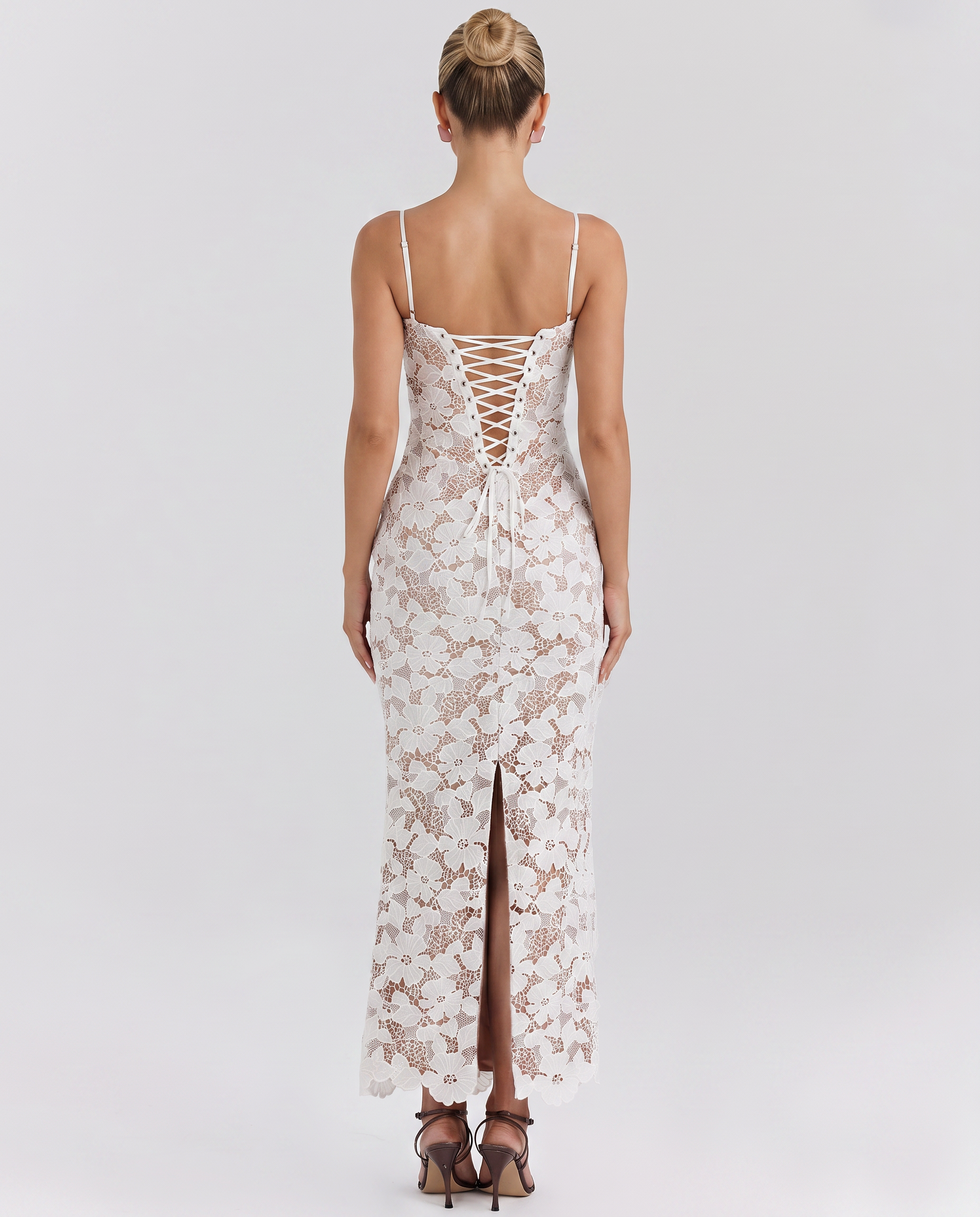 Noli | Lace Maxi Dress with Underwire and Lace-Up Back