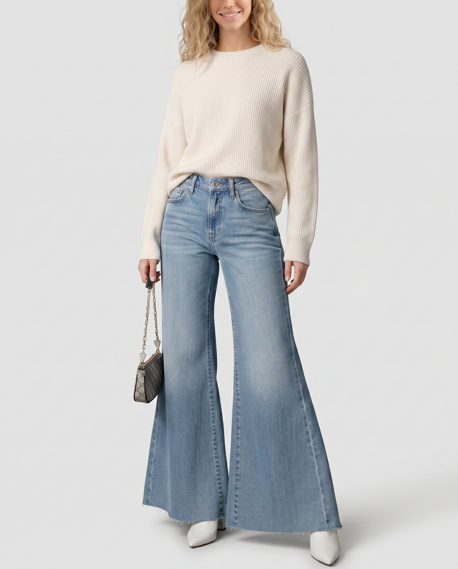 Alana | Flare Jeans with Washed Finish