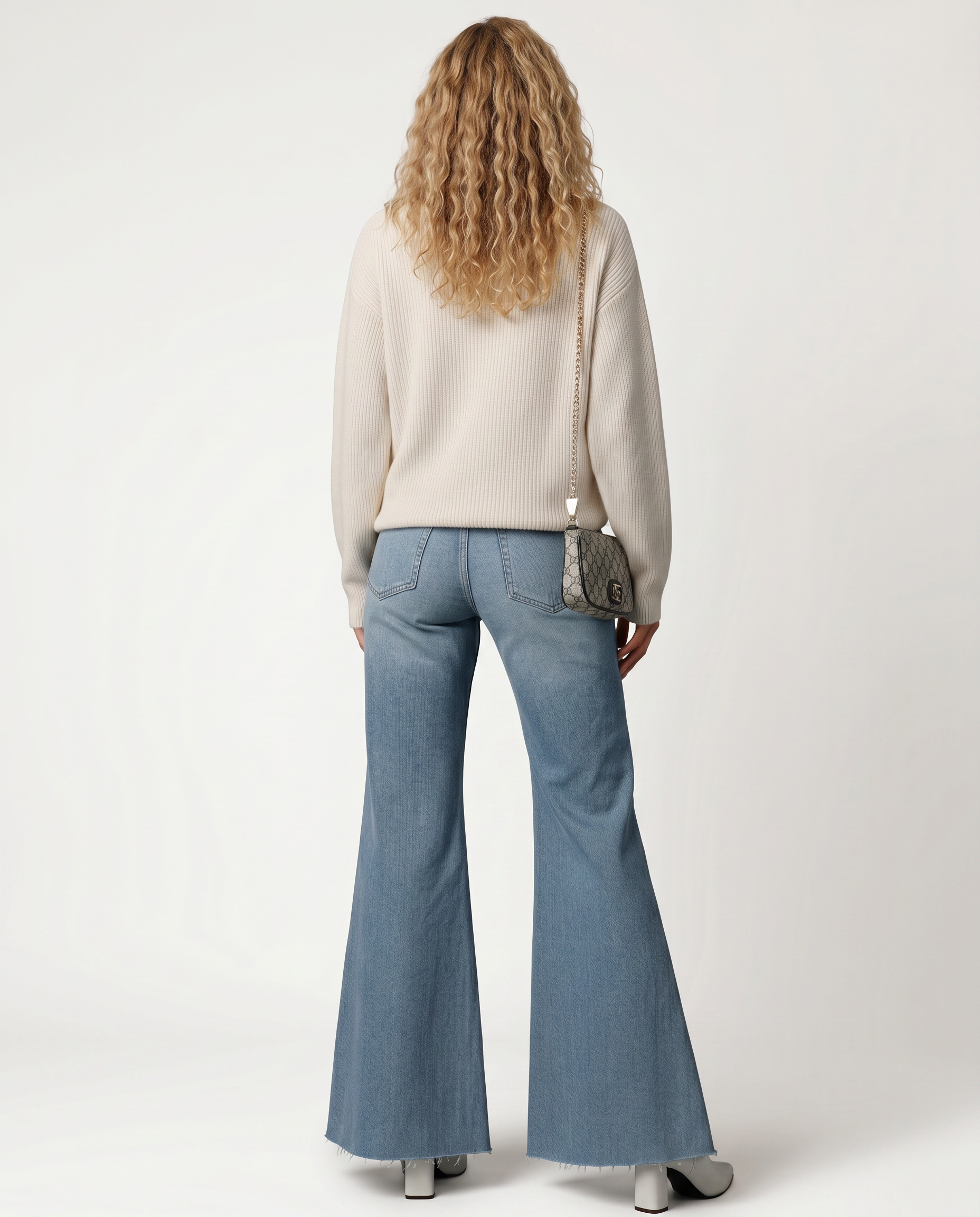 Alana | Flare Jeans with Washed Finish