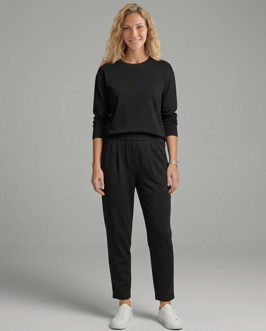 Vera | Two-Piece Set with Tapered Trousers
