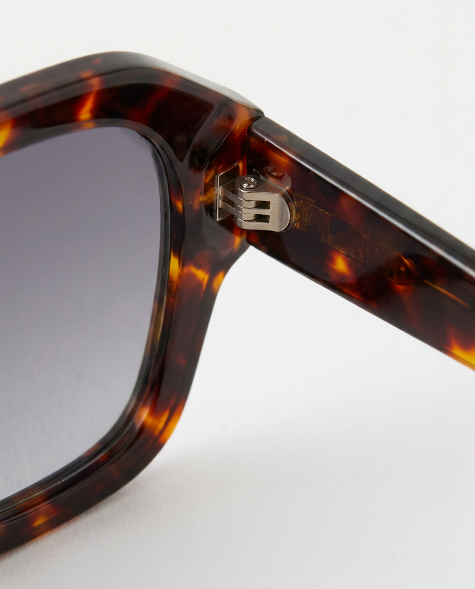 Lilian | Rectangular Sunglasses with Tinted Lenses