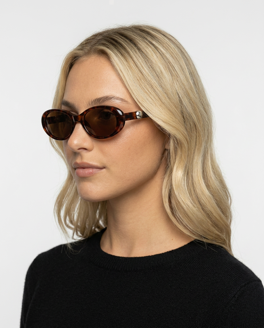 Corinne | Contrast Sunglasses with Tinted Lenses