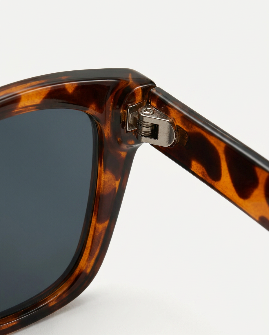 Marcia | Retro Cat-Eye Sunglasses with Leopard Print Frame