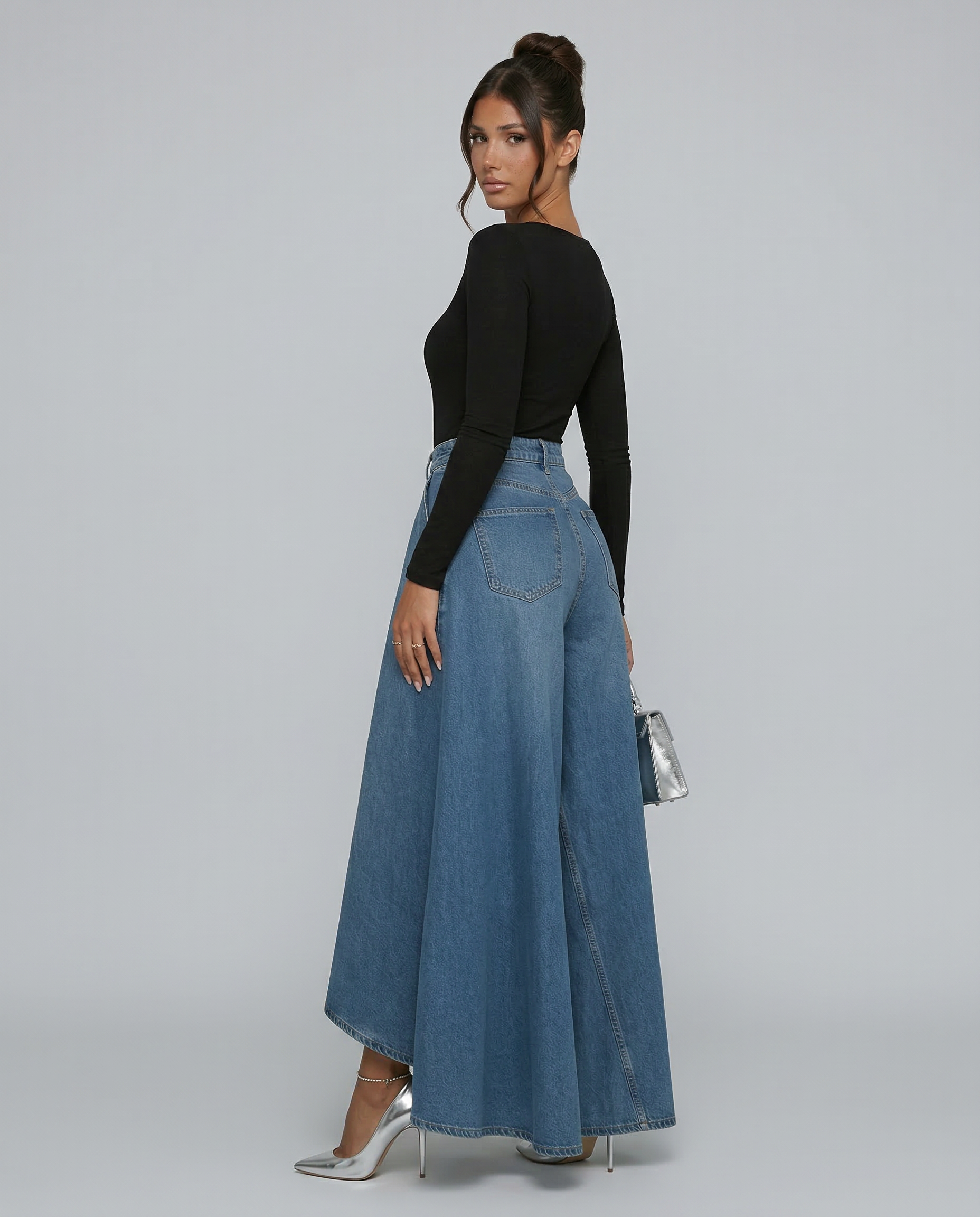 Calira | High-Waisted Wide-Leg Jeans