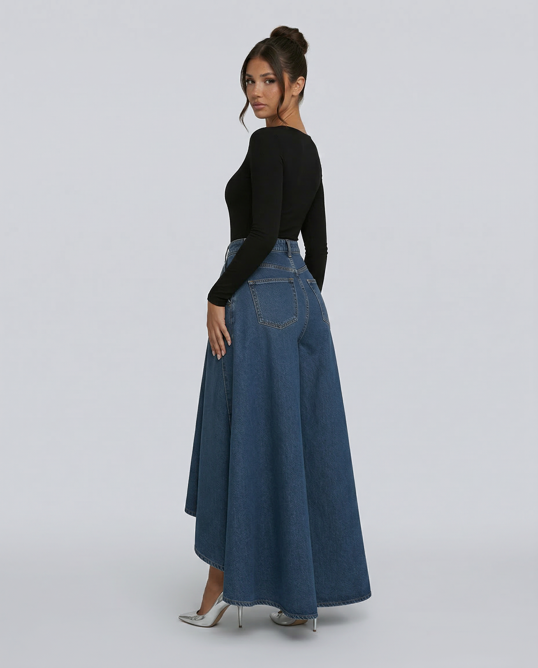 Calira | High-Waisted Wide-Leg Jeans