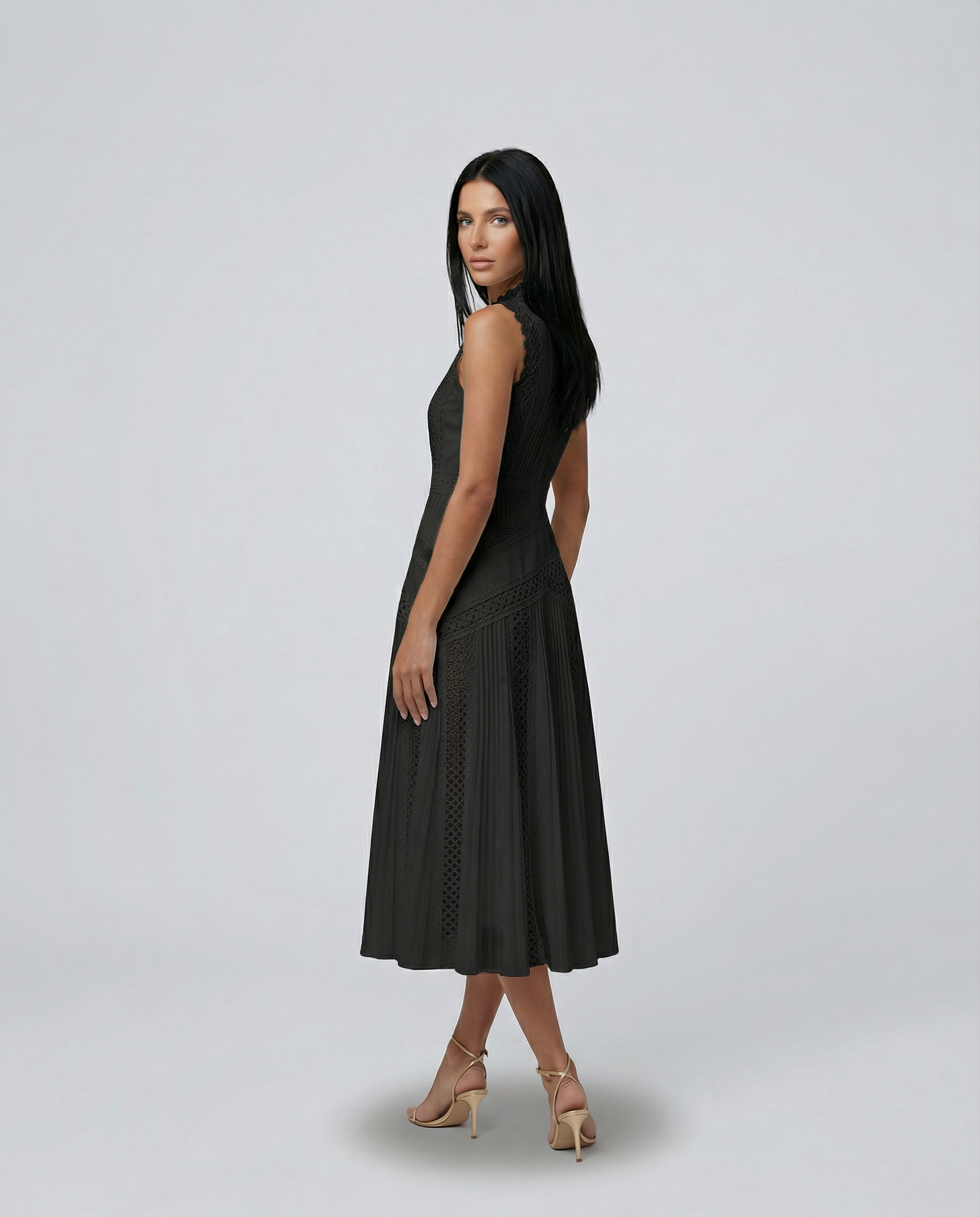 Alma | Sleeveless Midi Dress with Lace Panels