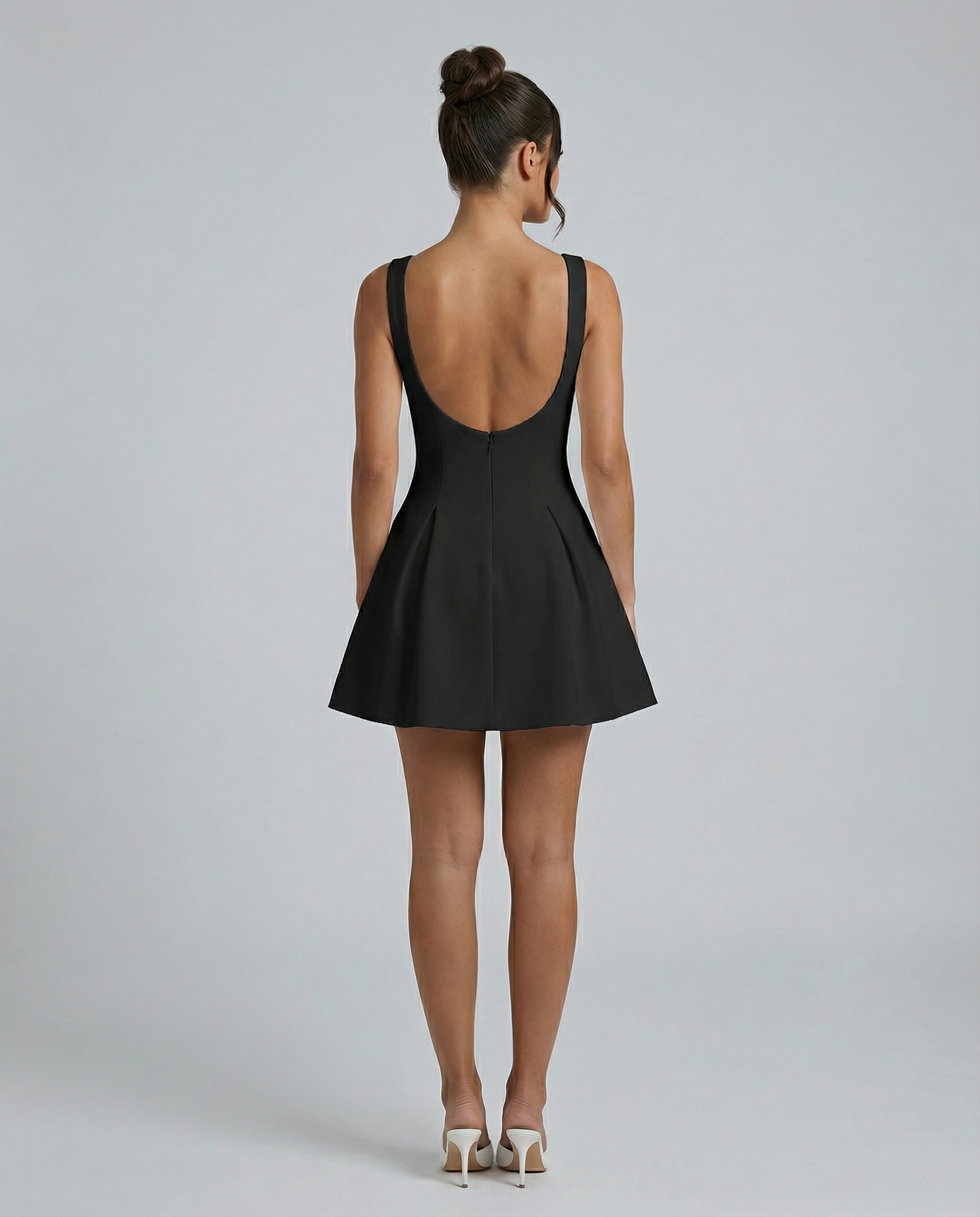 Gloria | Mini Dress with Open Back