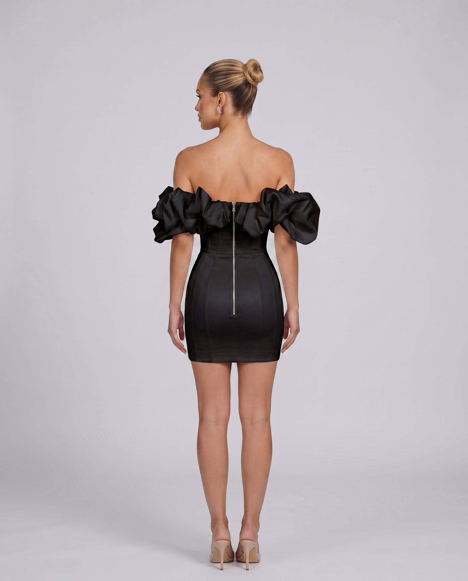 Hazel | Mini Dress with Off-Shoulder Ruffle Bodice