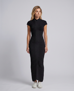 Gloria | Maxi Dress with Ribbed Sculpted Structure