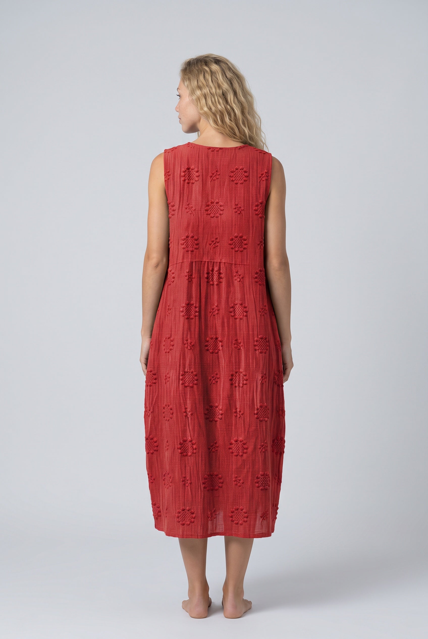 Pia | Sleeveless Round Neck Midi Dress