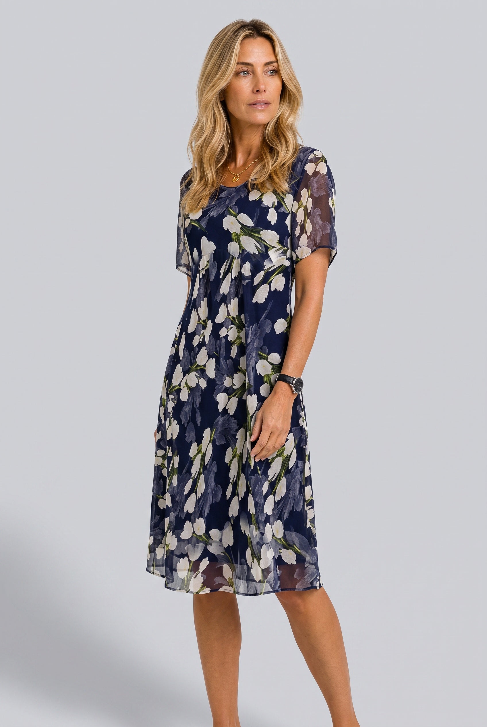 Xenia | Round Neck Short Sleeve Midi Dress