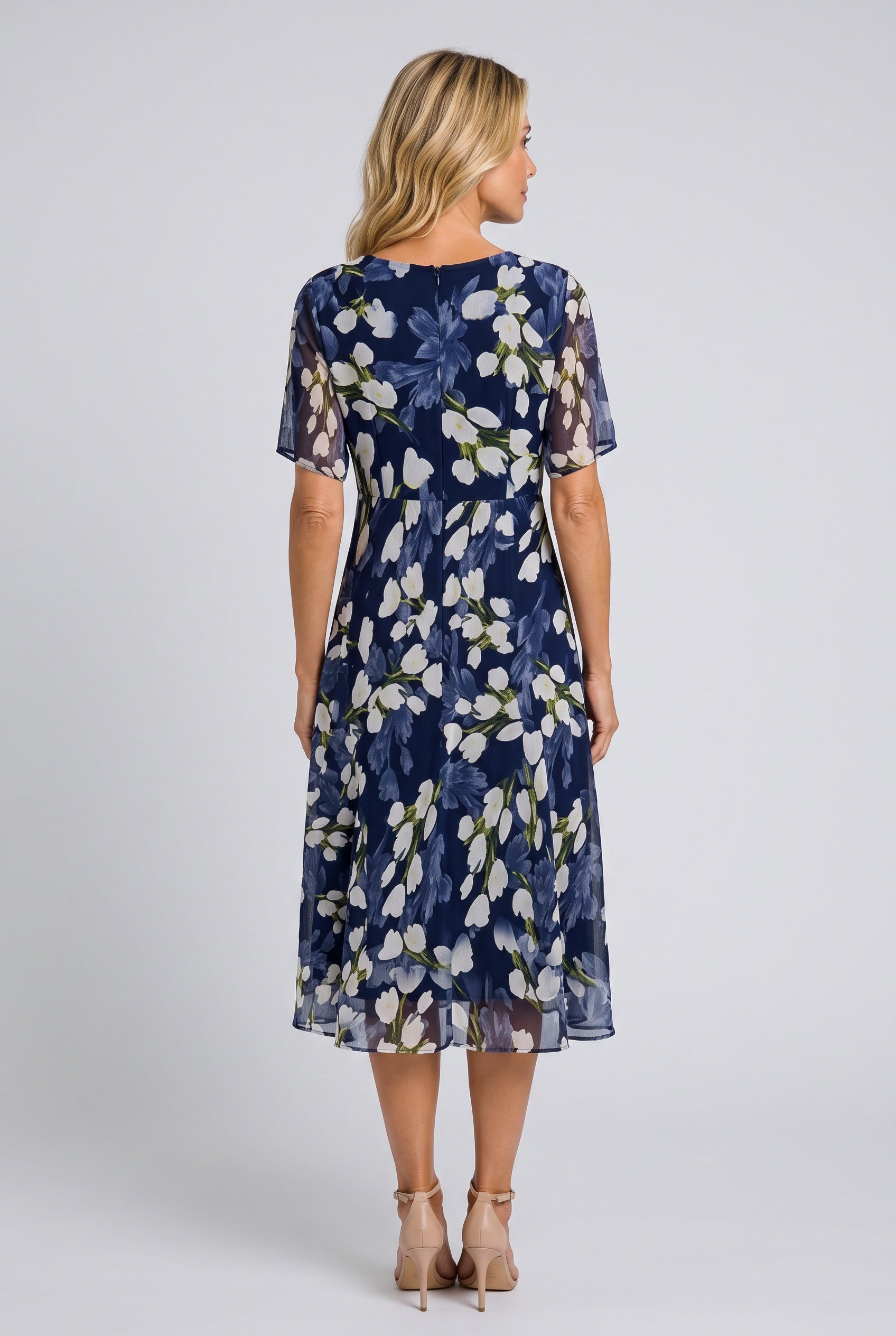 Xenia | Round Neck Short Sleeve Midi Dress