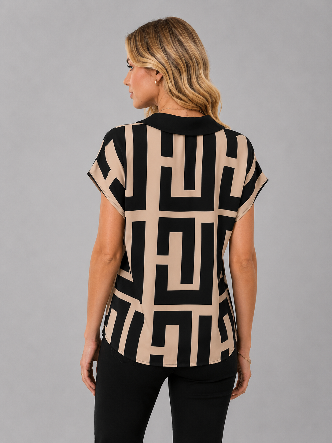 Elin | Geometric Print V-Neck Short Sleeve Blouse