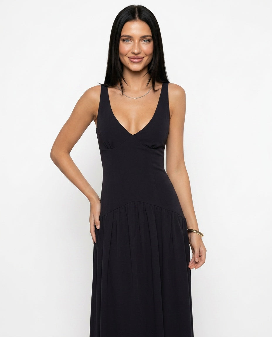 Novi | Drop Waist Crepe Maxi Dress