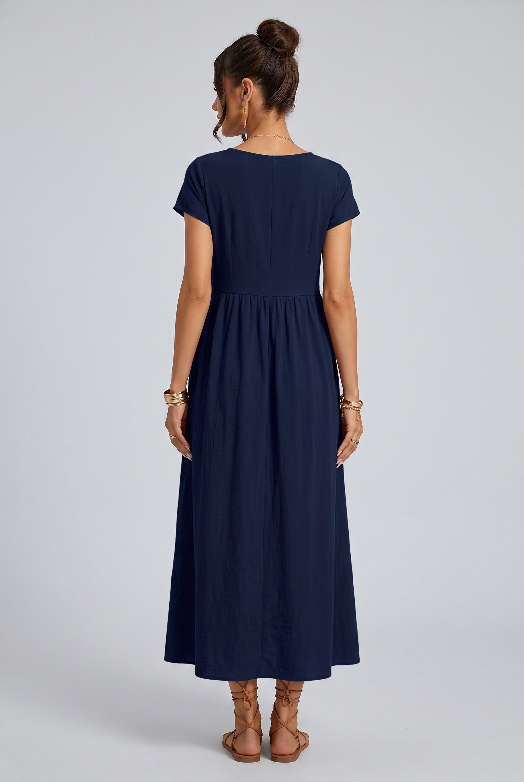 Anais | Loose Fit Round Neck Maxi Dress with Pockets