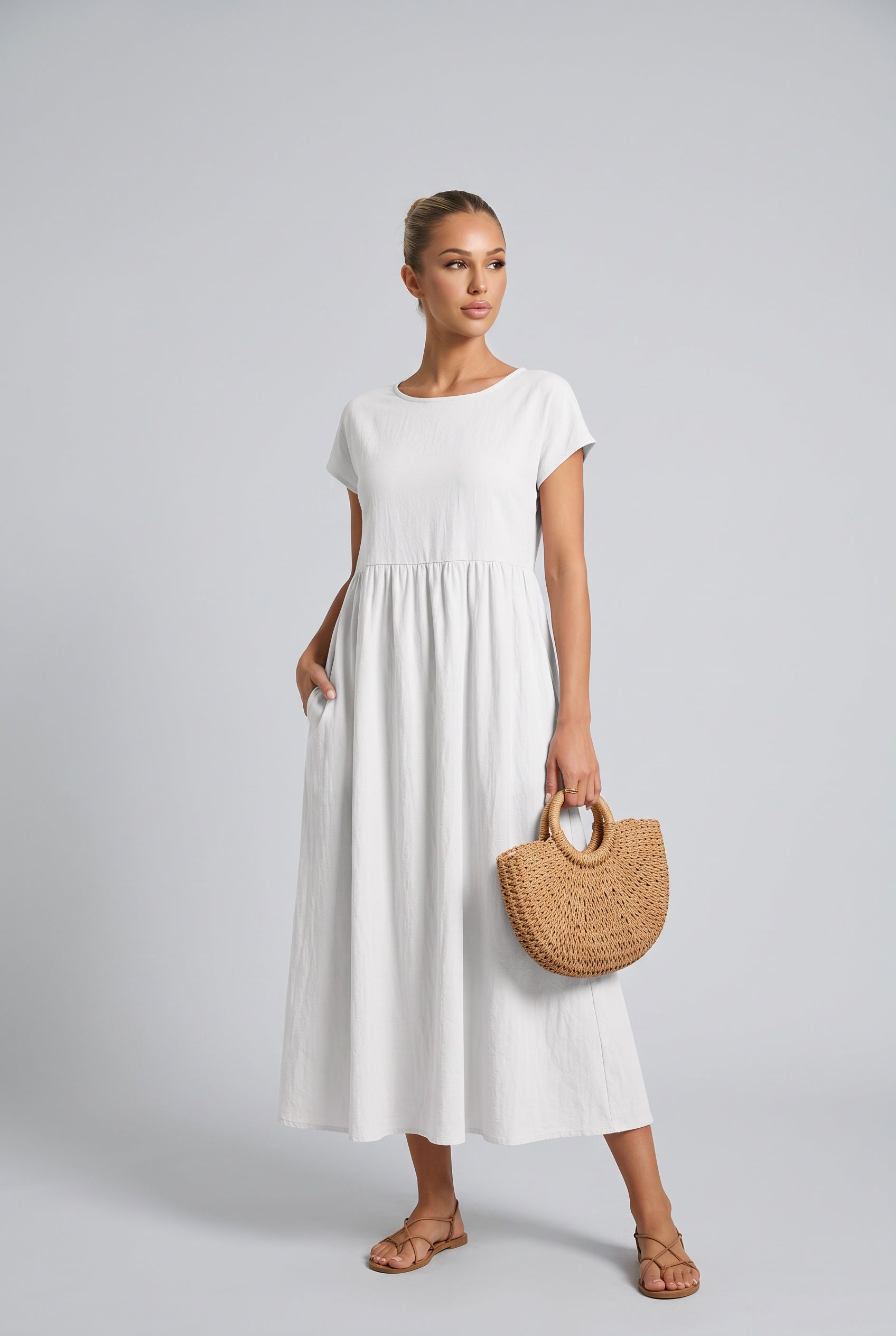 Anais | Loose Fit Round Neck Maxi Dress with Pockets