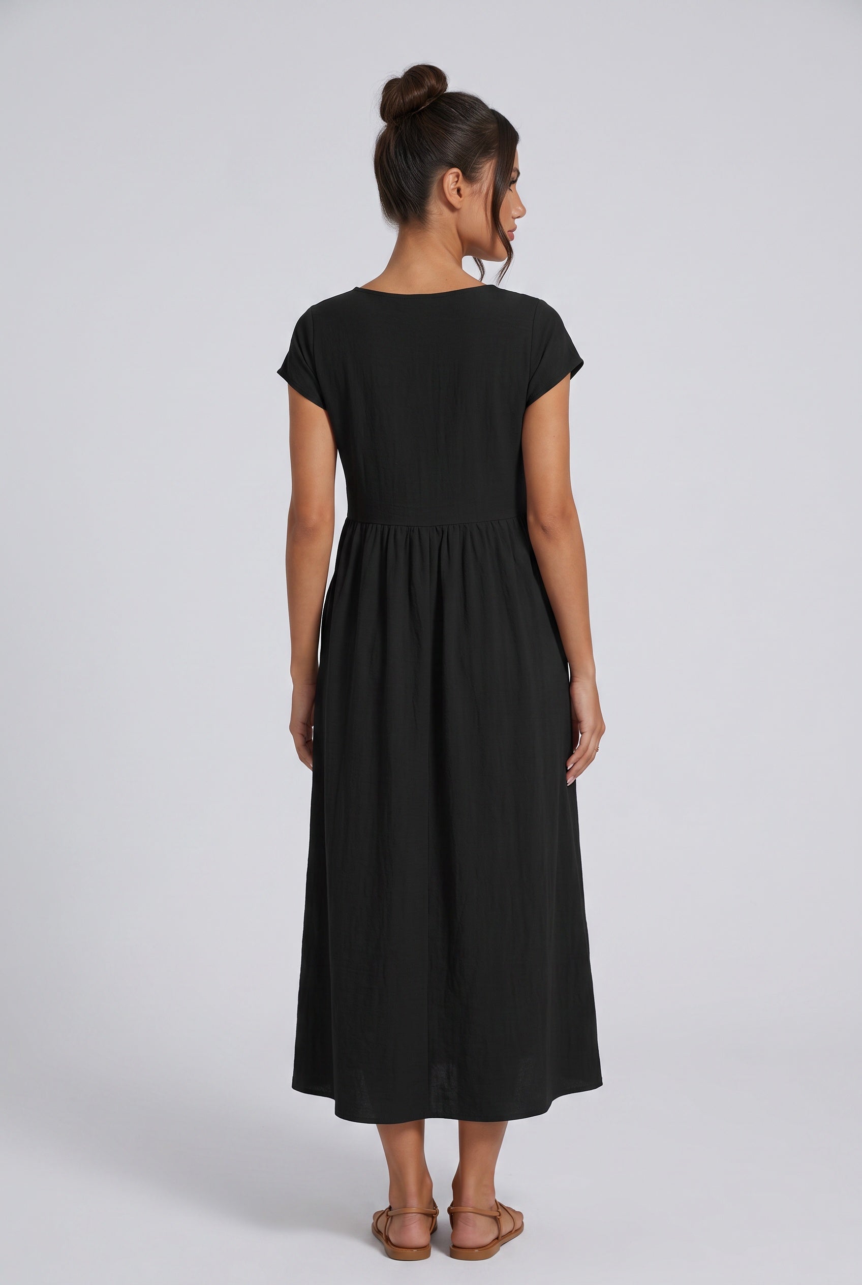 Anais | Loose Fit Round Neck Maxi Dress with Pockets