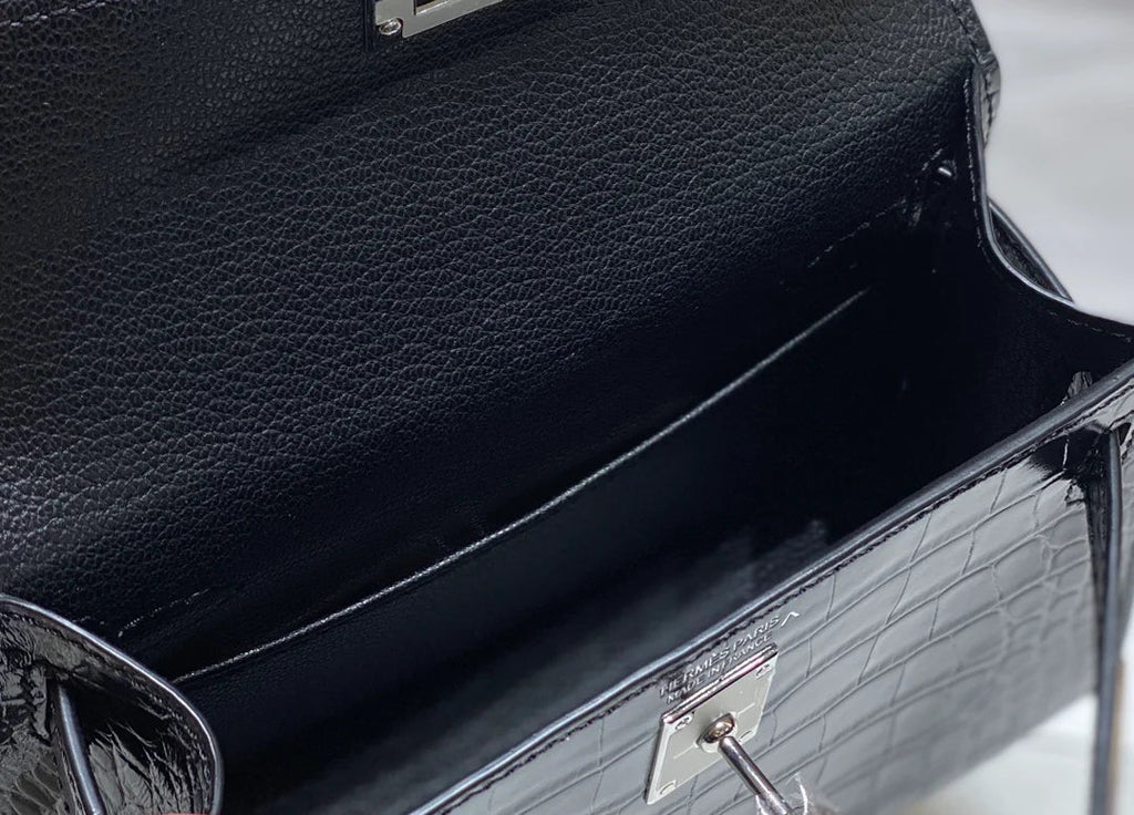 Mini 19 Black Croco Lookalike In Cowhide Leather