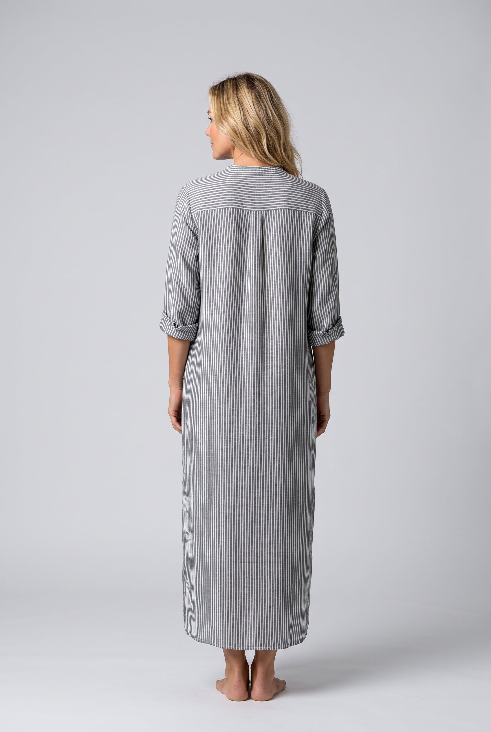Remi | Flowy V-Neck Maxi Dress
