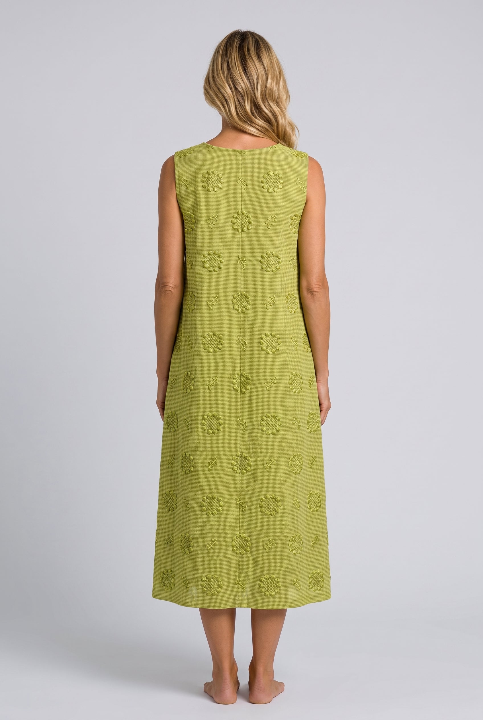 Pia | Sleeveless Round Neck Midi Dress