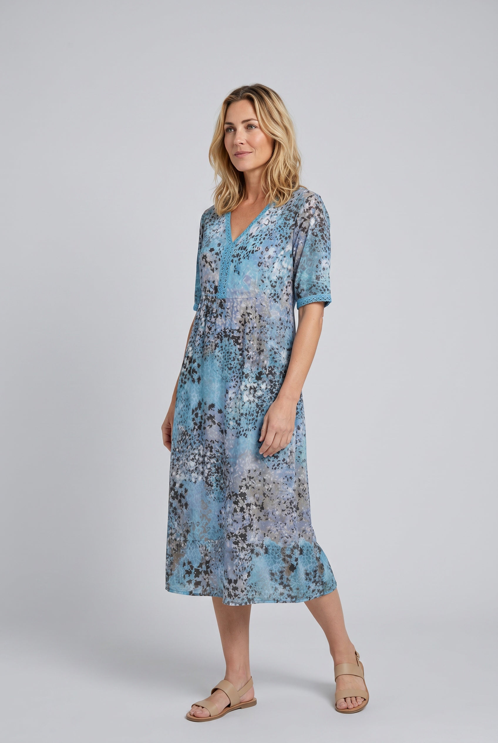 Mira | Relaxed Floral Pocket Midi Dress