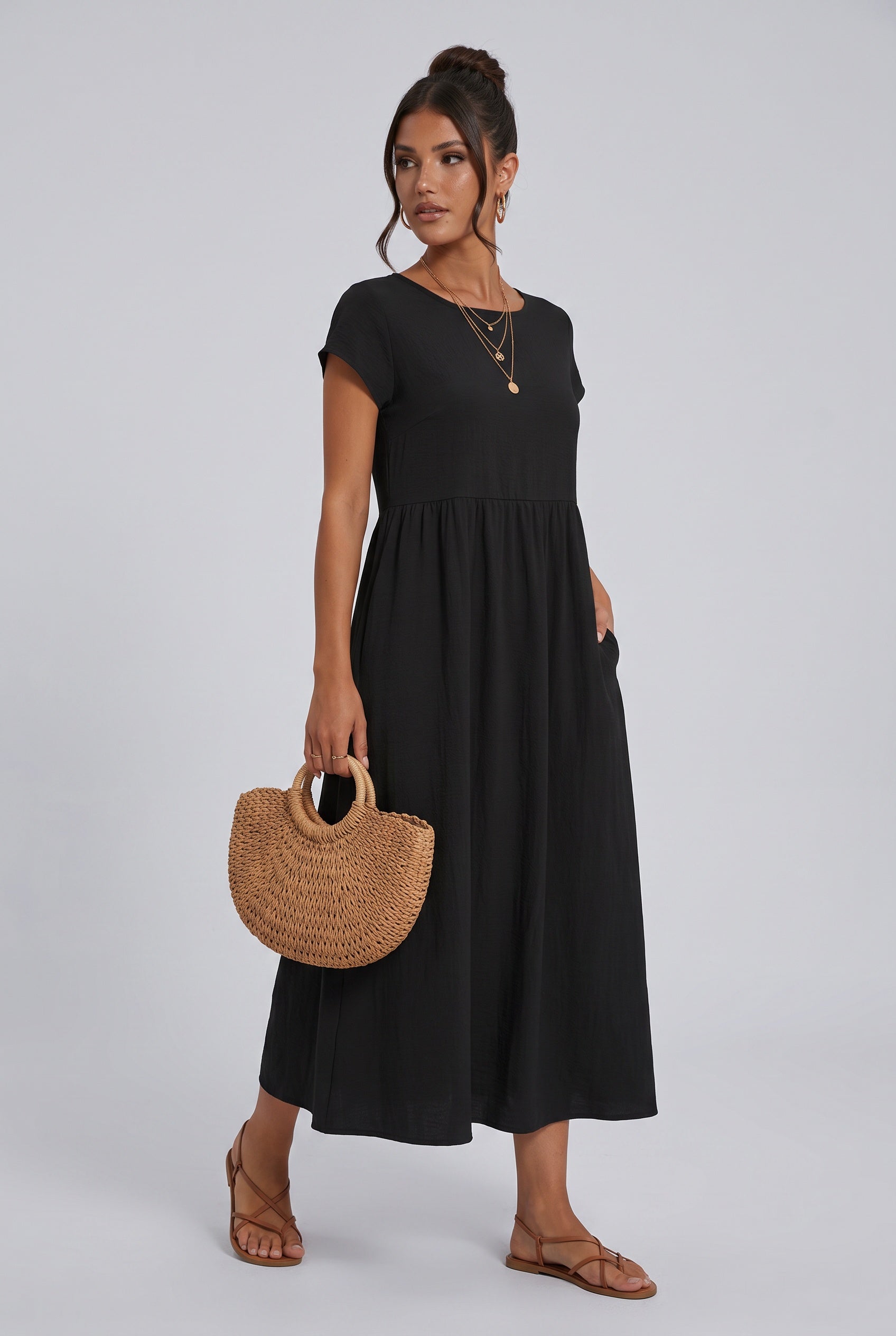 Anais | Loose Fit Round Neck Maxi Dress with Pockets