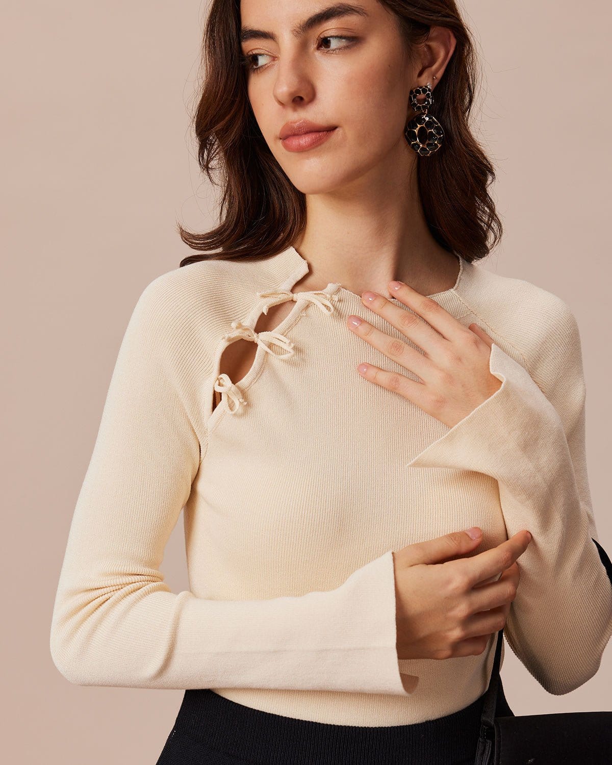 Wren | Ribbed Cut-Out Bowknot Knit Top