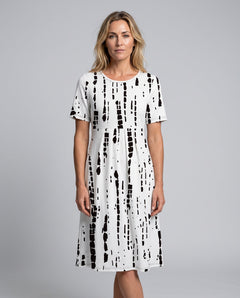 Leona | Floral Short Sleeve Midi Dress