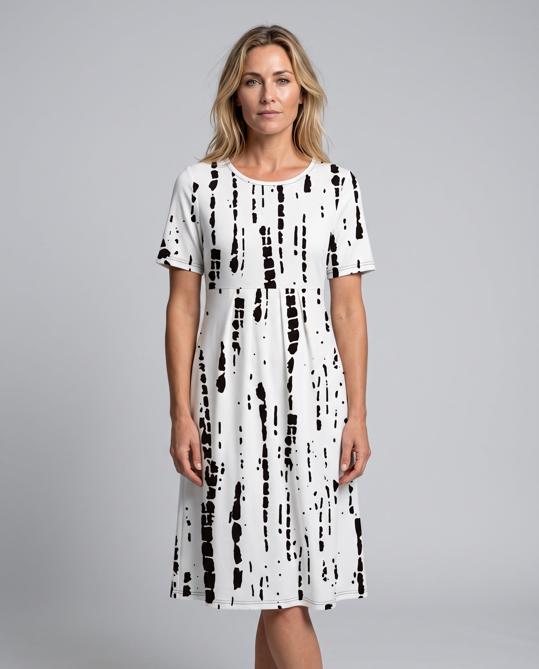 Leona | Floral Short Sleeve Midi Dress
