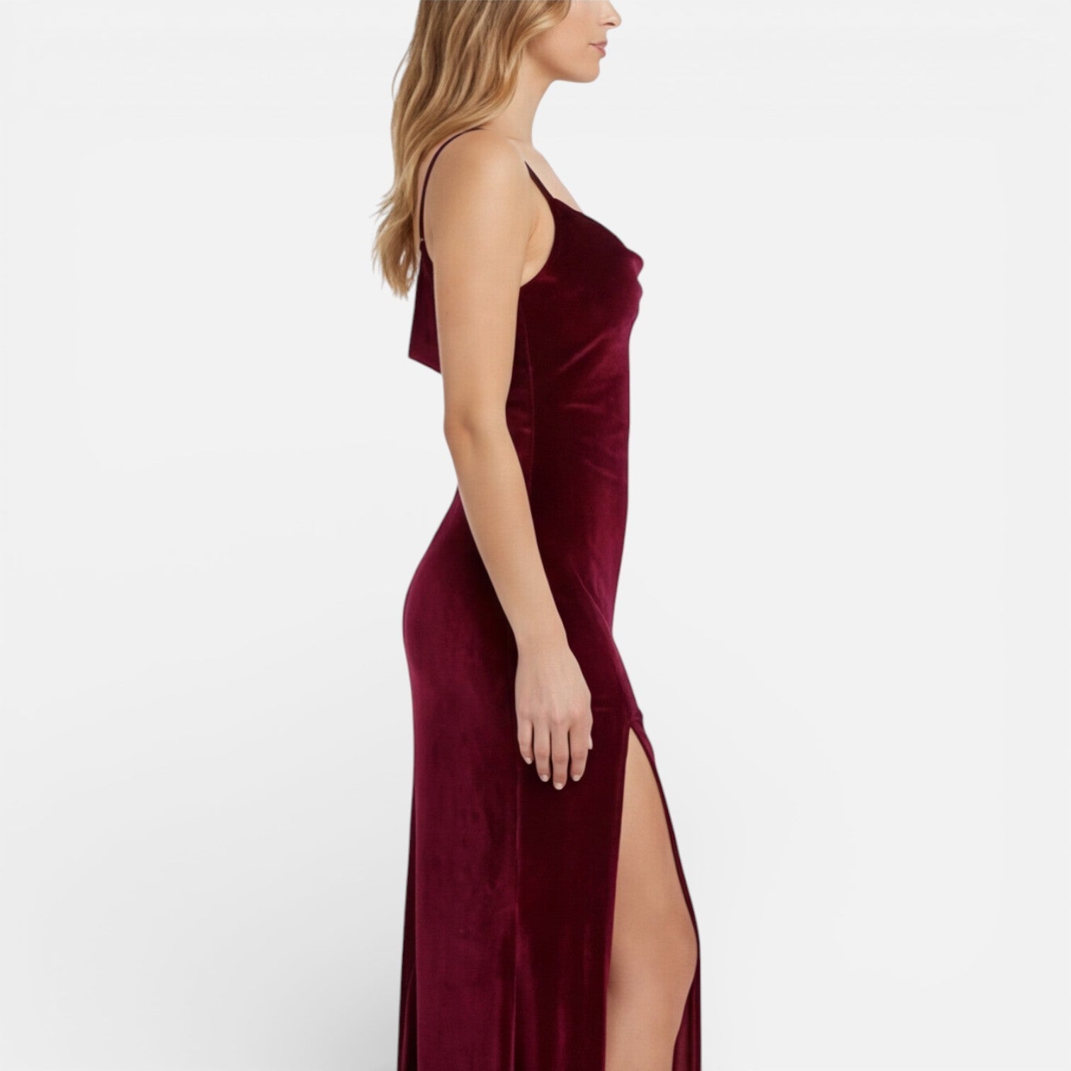 Darya | Slim Fit High Slit Velvet Maxi Dress