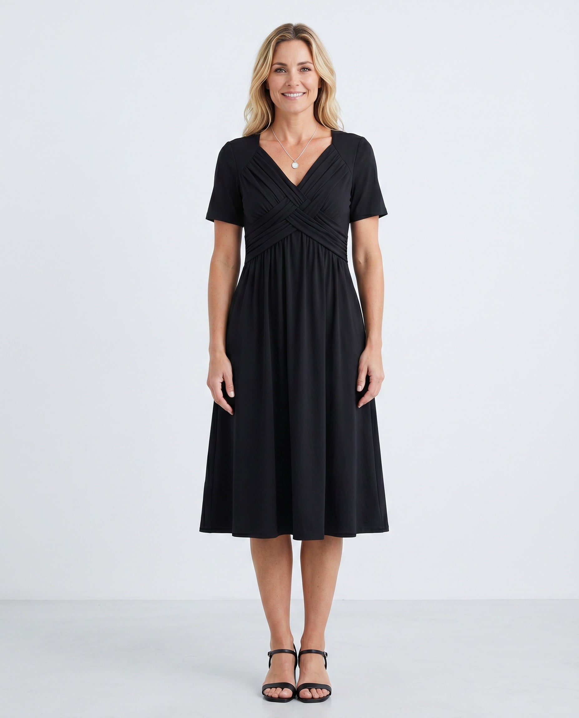 Noor | V-Neck Casual Midi Dress