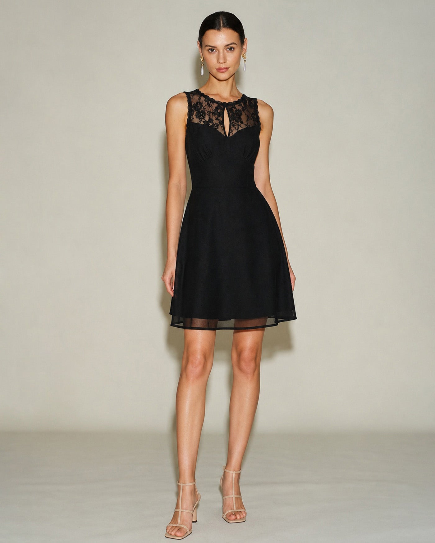 Sienna | Sleeveless Boat Neck Lace Mini Dress
